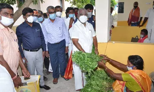 செஞ்சியில் புதுப்பிக்கப்பட்ட உழவர் சந்தை; அமைச்சர் திறந்து வைப்பு