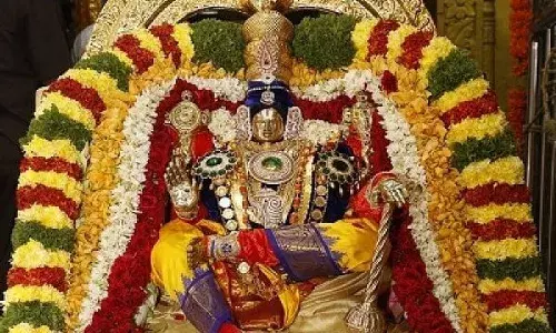 திருச்சானூர் பத்மாவதி தாயார் கோவிலில் வரலட்சுமி விரதத்தை முன்னிட்டு சிறப்பு பூஜைகள்
