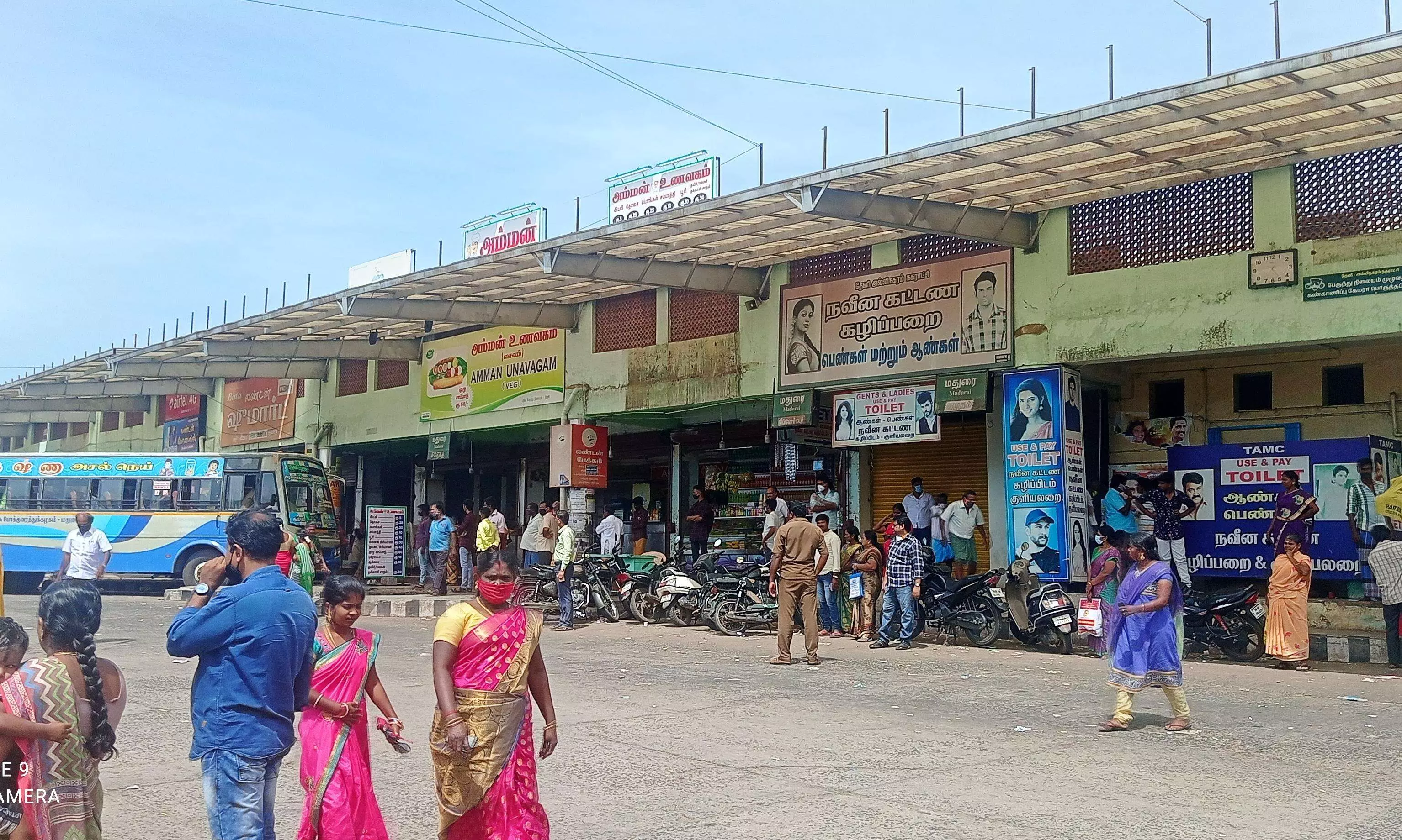 ஐயா நீங்க கட்டுனதும் அப்படித்தாங்க இருக்கு ; முதல்வருக்கு அ.தி.மு.க.,வினர் சரமாரி கேள்வி ஐயா நீங்க கட்டுனதும் அப்படித்தாங்க இருக்கு ; முதல்வருக்கு அ.தி.மு.க.,வினர் சரமாரி கேள்வி