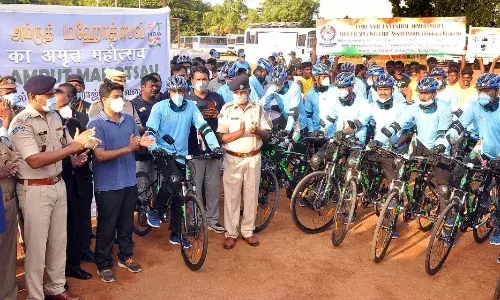 தேச ஒற்றுமையை வலியுறுத்தி சிஆர்பிஎப் சார்பில் சைக்கிள் பேரணி தேச ஒற்றுமையை வலியுறுத்தி சிஆர்பிஎப் சார்பில் சைக்கிள் பேரணி