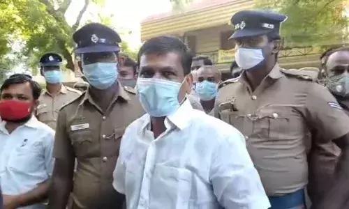கொலை மிரட்டல் வழக்கில் அதிமுக ஒன்றிய செயலாளர் கைது