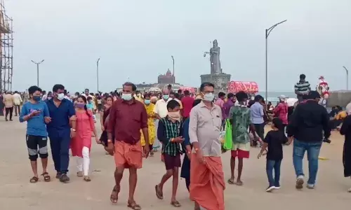 தடை நீங்கியது - குமரியில் குவியும் சுற்றுலா பயணிகள்