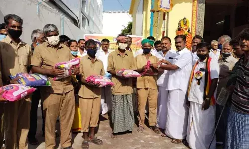 வள்ளியூரில் தேமுதிக சார்பில் விஜயகாந்த் பிறந்தநாள் விழா;  நலத்திட்ட உதவிகள் வழங்கல்
