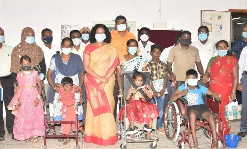 மாற்றுத்திறனாளி மாணவர்களுக்கு    ரூ 27.24 லட்சம் மதிப்பில் உபகரணங்கள் வழங்கல்