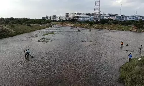 கிருஷ்ணா கால்வாயில் குளிப்பதற்கு  காவல்துறை தடை விதிக்க வேண்டும்
