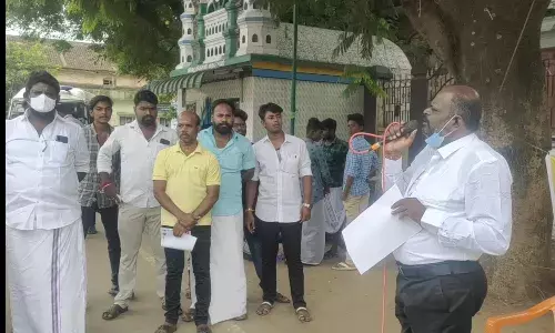 கொலை முயற்சி வழக்கு: காவல்துறையை கண்டித்து வழக்கறிஞர் உண்ணாவிரதம்
