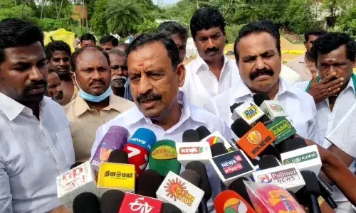 விவசாயிகளிடம் நெல் கொள்முதல் செய்வதில் மெத்தனம்: ஓ.எஸ்.மணியன் குற்றசாட்டு