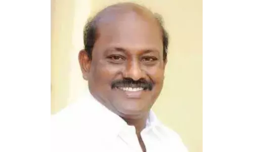 தமிழகம் முழுவதும் உள்ளாட்சி கடைகளுக்கு  சீரான வாடகை: விக்கிரமராஜா வலியுறுத்தல்