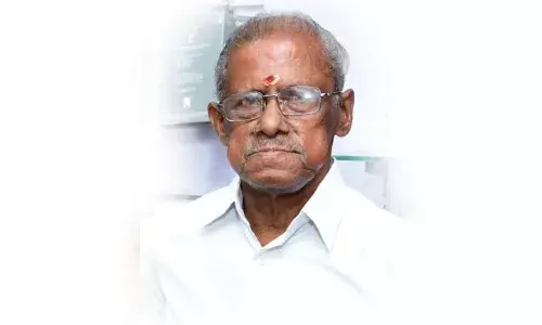 கடையநல்லூர் சாலை விபத்தில் திமுக பிரமுகர்  பரிதாபமாக உயிரிழந்தார்