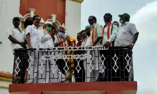 கலைவாணர் என்.எஸ் கிருஷ்ணன் நினைவு நாள்: மாலை அணிவித்து மரியாதை