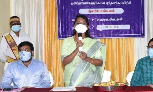 உதகையில் நியாயவிலைக் கடை பணியாளர்களுக்கு புத்தாக்க பயிற்சி