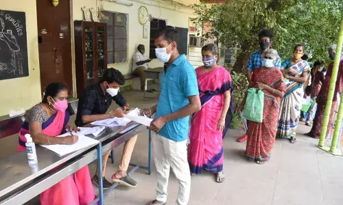 ஈரோடு மொடக்குறிச்சி சுற்றுவட்டார பகுதிகளில்  தடுப்பூசி போடும் இடங்கள்