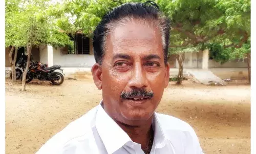திருநாவலூர் அரசினர் மேல்நிலைப்பள்ளி தொழிற்கல்வி ஆசிரியருக்கு  விருது