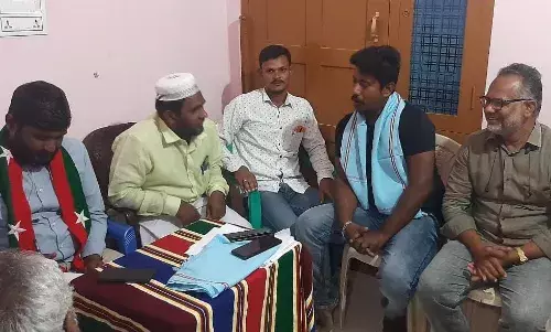 மானூரில் பல்வேறு கோரிக்கைகளை வலியுறுத்தி எஸ்டிபிஐ கட்சியினர் தீர்மானம் மானூரில் பல்வேறு கோரிக்கைகளை வலியுறுத்தி எஸ்டிபிஐ கட்சியினர் தீர்மானம்