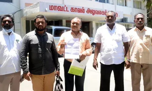மிளகு வியாபாரியிடம் ரூ.8 லட்சம் மோசடி : எஸ்.பியிடம் புகார்