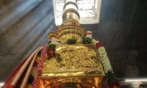 வைத்தீஸ்வரன்கோயிலில் உள்ள தங்க கொடிமரத்திற்கு கும்பாபிஷேகம்