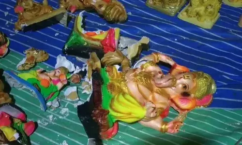 குமரியில் விநாயகர் சிலைகள் உடைப்பு: பதற்றத்தால் போலீசார் குவிப்பு