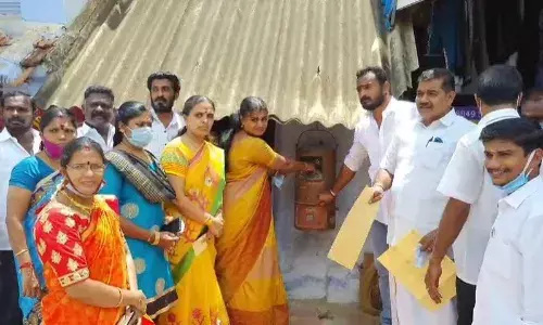 விநாயகர் சதுர்த்தி விழா: தமிழக முதல்வருக்கு நூதன முறையில் பாஜகவினர் எதிர்ப்பு