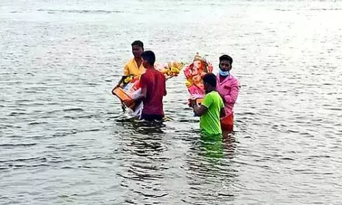 பரமத்திவேலூர் இந்து முன்னணி சார்பில்  விநாயகர் சிலைகள் காவிரியில் விசர்ஜனம்