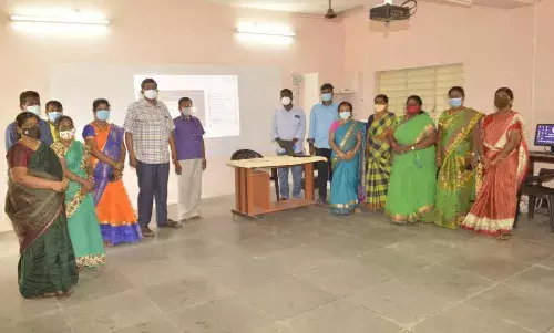 புதுக்கோட்டை: அரசு பள்ளிகளில் முதன்மைக் கல்வி அலுவலர் திடீர் ஆய்வு