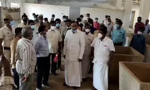 கண்டனூரில் காதி வளாக கட்டிடம் புனரமைப்பு பணி:  ப. சிதம்பரம் ஆய்வு