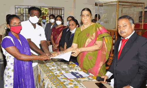 மக்கள் நீதிமன்றத்தில் 820 வழக்குகள் முடித்து வைப்பு