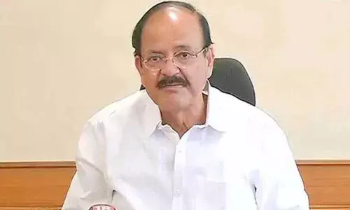 துணை ஜனாதிபதி வெங்கையா நாயுடு புதுச்சேரி வருகை