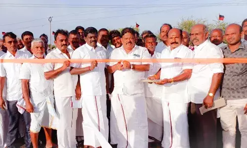ஆலங்குளம்: கழுநீர்குளம் சாலையை திறந்து வைத்த நெல்லை எம்பி