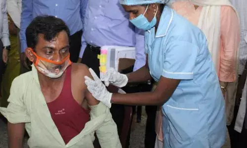 5 மாவட்டங்களில் தடுப்பூசி குறைவாக  போடப்பட்டுள்ளது: சுகாதார செயலர் தகவல்