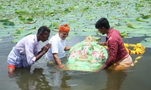 குமரியில் விநாயகர் சிலைகள் விசர்ஜனம் - போலீஸ் பாதுகாப்புடன் கரைக்கப்பட்டன
