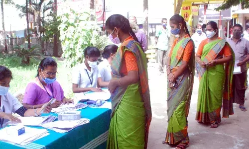 பவானி சுற்றுவட்டார பகுதிகளில் இன்று தடுப்பூசி போடும் இடங்கள்
