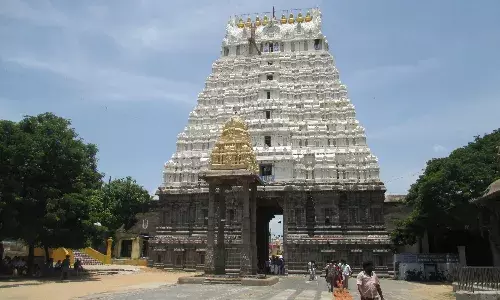காஞ்சிபுரம் வரதராஜ பெருமாள் கோவிலின் கணக்கில் 271 ஏக்கர் நிலம் மாயம் காஞ்சிபுரம் வரதராஜ பெருமாள் கோவிலின் கணக்கில் 271 ஏக்கர் நிலம் மாயம்