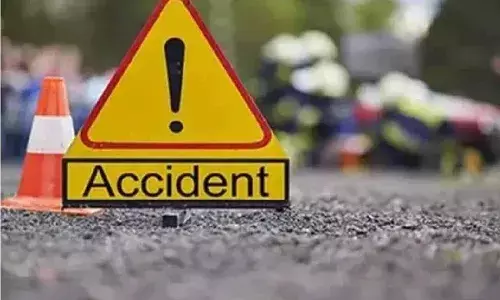 உளுந்தூர்பேட்டை அருகே விபத்து: போக்குவரத்து பாதிப்பு