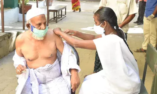 ஈரோடு சத்தியமங்கலம் சுற்றுவட்டார பகுதிகளில்  தடுப்பூசி போடும் இடங்கள்