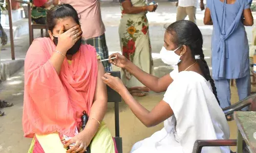 ஈரோடு பவானி சுற்றுவட்டார பகுதிகளில்  தடுப்பூசி போடும் இடங்கள்