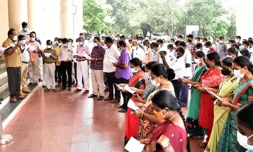 பெரியார் பிறந்தநாள்: கலெக்டர் தலைமையில் சமூக நீதி நாள் உறுதிமொழி ஏற்கப்பட்டது
