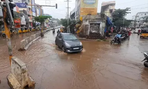 நீண்ட நாட்களுக்கு பிறகு குமரியை குளிர்வித்த மழை - பொதுமக்கள் மகிழ்ச்சி