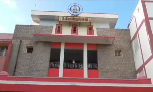 சாத்தான்குளம், தந்தை மகன் கொலை வழக்கு: வழக்கறிஞரிடம் விசாரணை