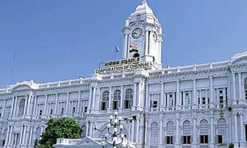 சென்னை மாதவரத்தில் மழைநீர் வடிகால் சீரமைப்பு பணிகள் வேகம்