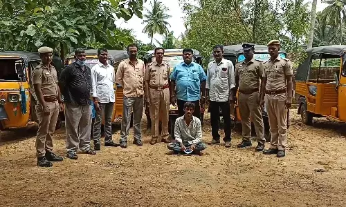 வாணியம்பாடி பகுதியில் ஆட்டோ  திருட்டில் ஈடுபட்டு வந்த இளைஞர்  கைது