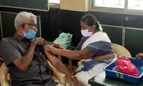 தஞ்சை மாவட்டத்தில் விறுவிறுப்பாக நடைபெறும் மெகா தடுப்பூசி முகாம்