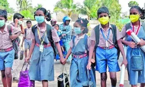 1 - 8 ஆம் வகுப்புகளுக்கு நவ.1ல் பள்ளிகள் திறப்பு: தமிழகஅரசு அறிவிப்பு