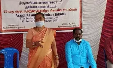குப்பைகளை தரம்பிரித்து தர நகராட்சி அதிகாரி அறிவுரை