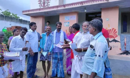 காணை ஒன்றியம் அத்தியூர் திருக்கையில் வாக்கு சேகரிப்பு