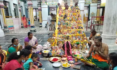 கோவில்பட்டி புற்று கோவிலில் துர்காஷ்டமி சிறப்பு பூஜை