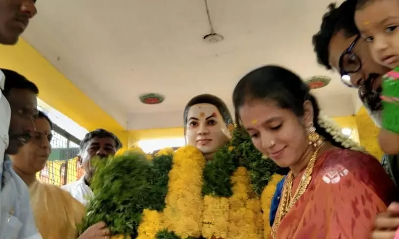 பசும்பொன் தேவர் குருபூஜை விழாவை திருமங்கலம் தேவர்சிலைக்கு மரியாதை பசும்பொன் தேவர் குருபூஜை விழாவை திருமங்கலம் தேவர்சிலைக்கு மரியாதை