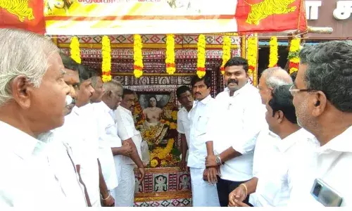 முத்துராமலிங்கதேவர் ஜெயந்தி விழா: சங்கரன்கோவில் எம்எல்ஏ மலர் தூவி மரியாதை