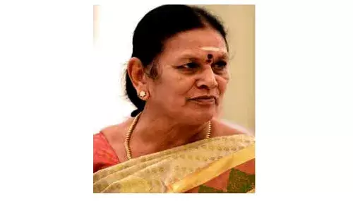 முன்னாள் அமைச்சர் சரோஜா முன்ஜாமீன் மனு:   கோர்ட்டில் இன்று விசாரணை