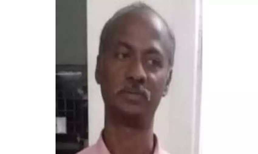 வாணியம்பாடி அருகே அரசு வேலை வாங்கி தருவதாக மோசடி: ஒருவர் கைது வாணியம்பாடி அருகே அரசு வேலை வாங்கி தருவதாக மோசடி: ஒருவர் கைது