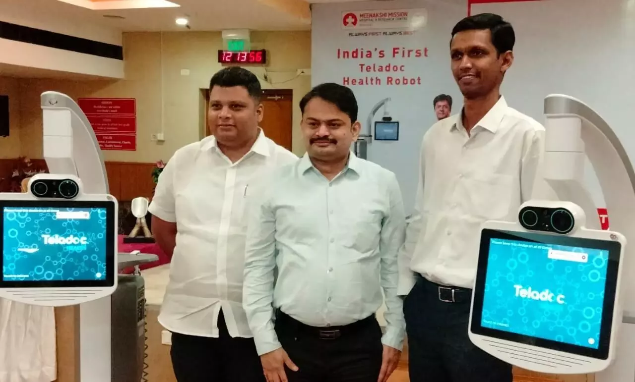மதுரையில் மருத்துவ ரோபோக்கள் மூலம் நோயாளிகளுக்கு சிகிச்சை மதுரையில் மருத்துவ ரோபோக்கள் மூலம் நோயாளிகளுக்கு சிகிச்சை